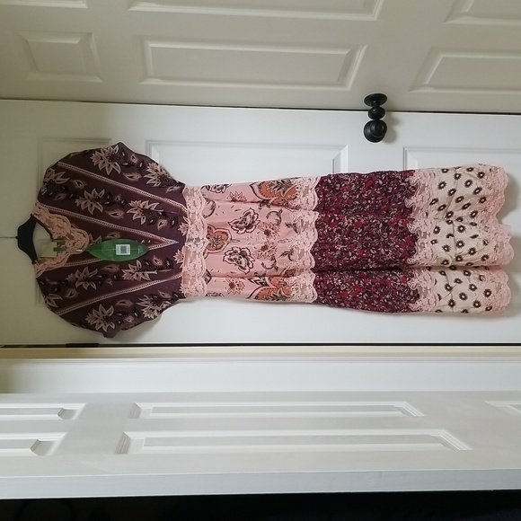 FARM Rio Multicolor Maxi Dress - Picture 8 of 15